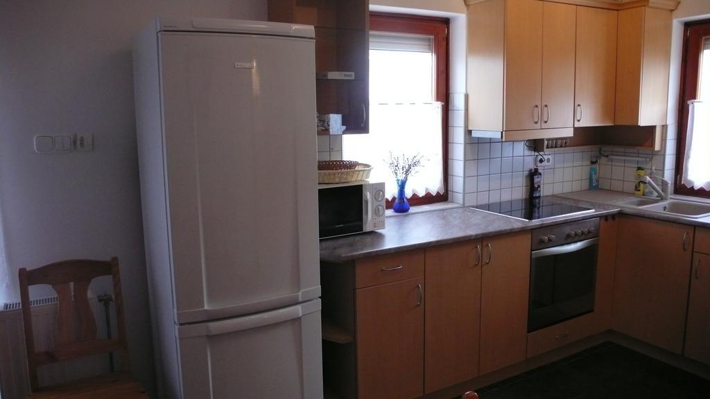 Nyáridő Apartman Alsoors Exterior foto