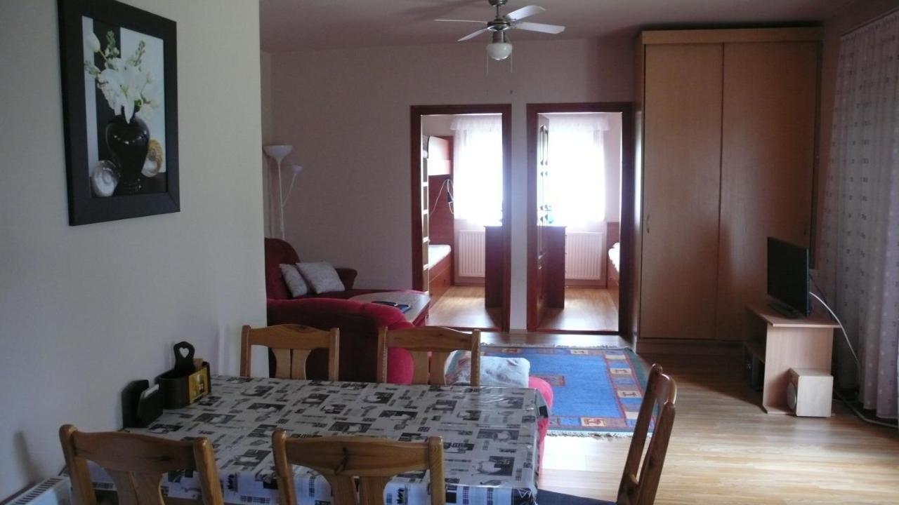 Nyáridő Apartman Alsoors Exterior foto